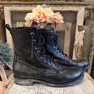 FRYE VERONICA COMBAT BOOT | LACE UP | MOTO | BLACK LEATHER SILVER METALLIC | 9